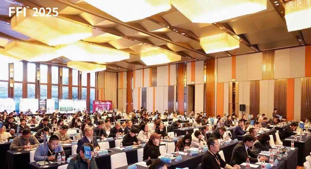 从技术大奖到用户信赖,百岁园定义银发健康“科学守护”新标杆 从技术大奖到用户信赖,百岁园定义银发健康“科学守护”新标杆